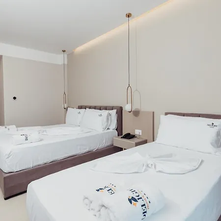 Delight & 4* Golem (Tirana)