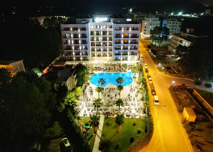 Hotel Delight & Golem (Tirana)